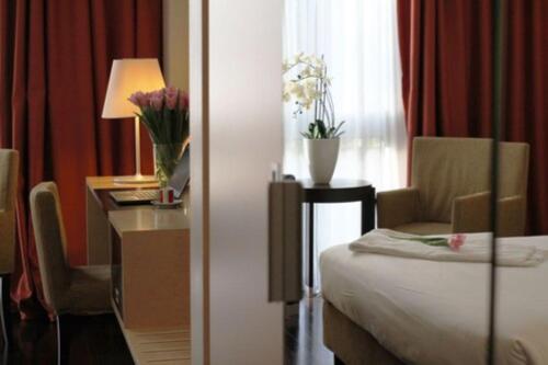 Best Western Plus Hotel Le Favaglie - image 2