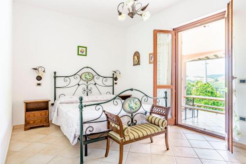 Villa in Marche with Pool  Panoramic Views in Acqualagna