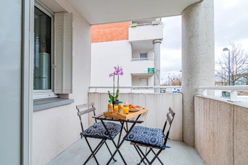 Balcony/terrace, Appart moderne tout confort La Clef d'Elancourt in Élancourt