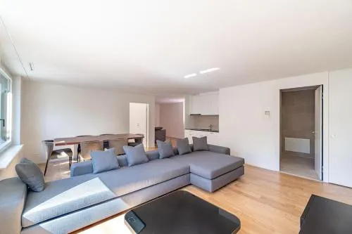 Wollishofen Station 2 bedroom Luxury Apartment in Zürich, Schweiz