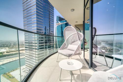 Canal Views! Promotional Rate on Lovely 1BR by Deluxe Holiday Homes, Dubaj (zdjęcie 5)
