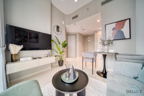 Canal Views! Promotional Rate on Lovely 1BR by Deluxe Holiday Homes, Dubaj (zdjęcie 10)