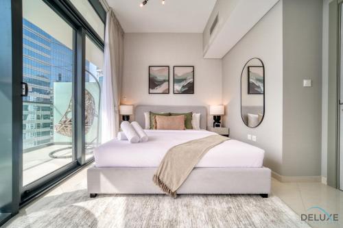 Canal Views! Promotional Rate on Lovely 1BR by Deluxe Holiday Homes, Dubaj (zdjęcie 4)