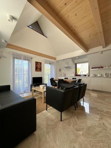 Two-Bedroom Deluxe Apartment with Balcony
