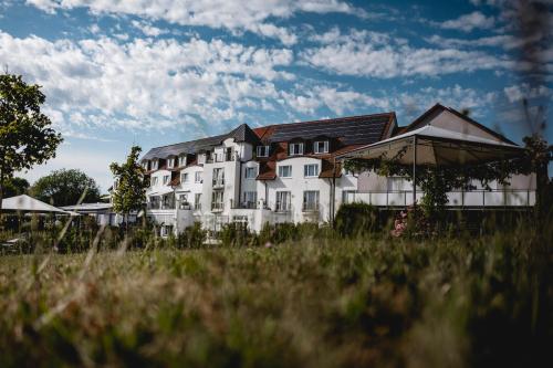 Landhotel Rügheim - Hotel