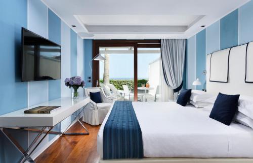 Double or twin room, deluxe, sea view, hydromassage bathtub