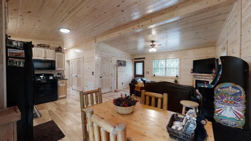 Cozy Bear Den in Pigeon Forge, USA