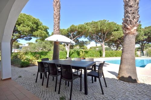 Close to amenities free air conditioning and wi-fi - image 12