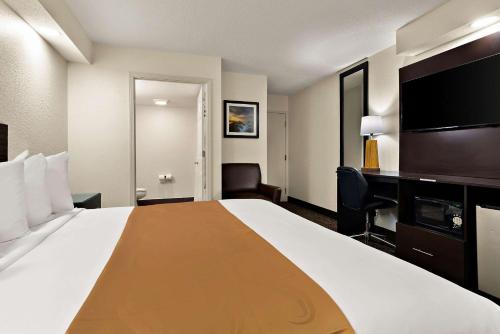 Quality Inn Memphis Northeast near I-40 in Memphis, USA