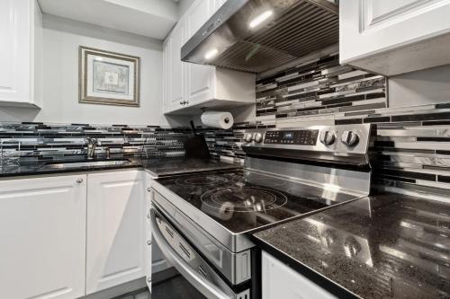 Luxurious and spacious 3 bedroom apartment in Mississauga, Canada