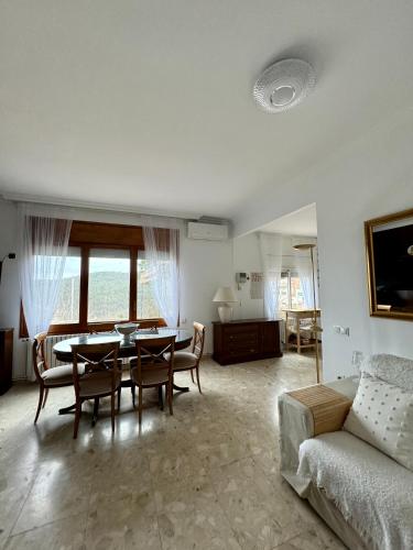 المرافق, Casa Rural Can Bastida in كاردانو