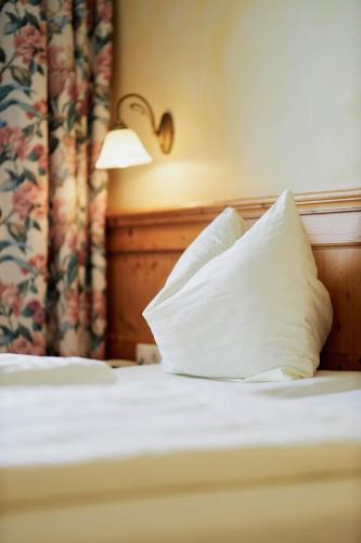 Gasthaus Hotel Oberwirt – Ebbs, MO