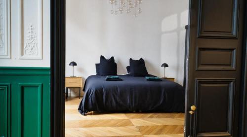 Suite Avenue des Champs-Élysées : Luxe Parisien - Location saisonnière - Paris