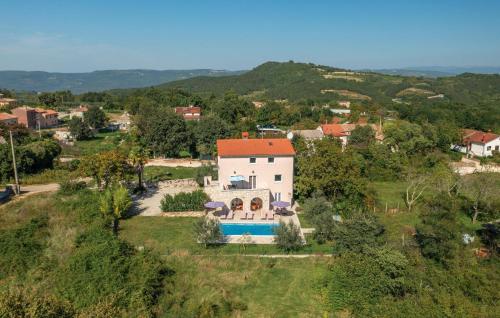 Viesnīcas āriene, Villa Nolissima in Karojba