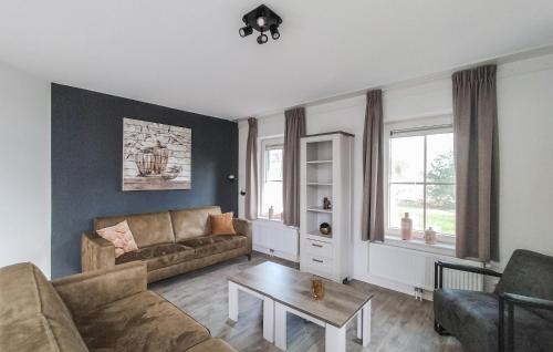 Beautiful Home In Den Ham With Kitchen in Twenterand