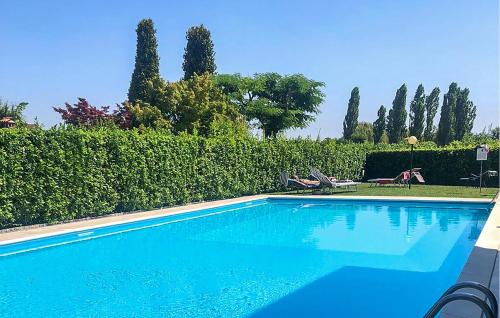 Stunning Apartment In Lugana Di Sirmione With Outdoor Swimming Pool