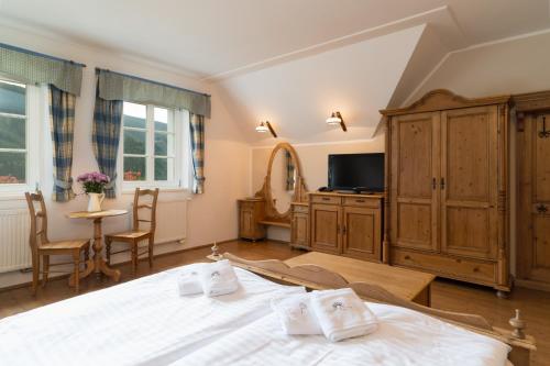 Double Room with Mountain View