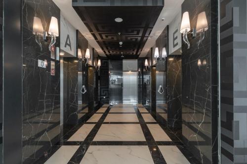 Hanza Tower Studio 738