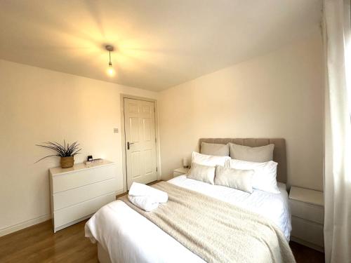 Private room with en-suite and parking in shared flat, Glasgow (foto 3)