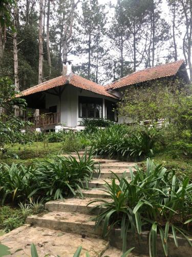 Kartika Lodge