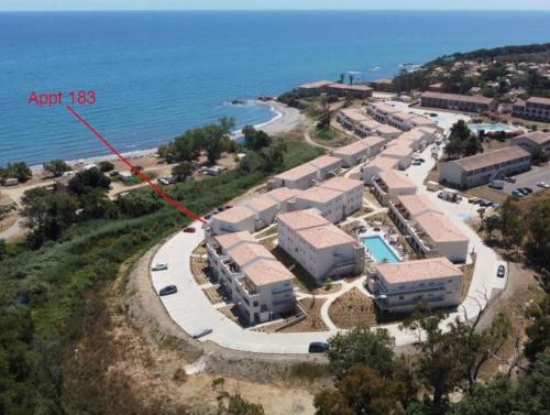 Résidence front de mer + Piscine - Location saisonnière - Linguizzetta