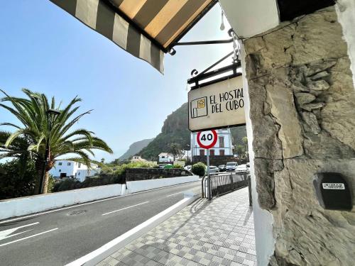 El Hostal del Cubo - image 2