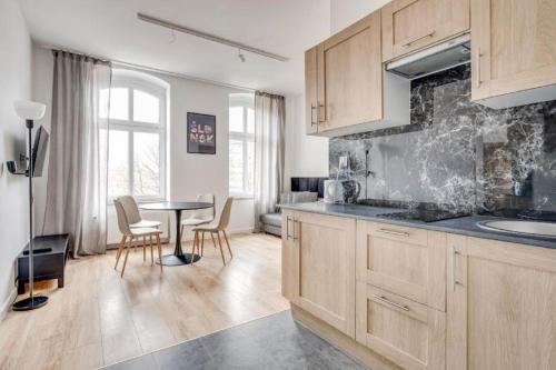 Sentral Superior Apartment - image 6