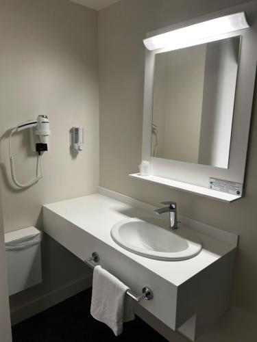 波尔多机场伍德酒店 波尔多机场伍德酒店