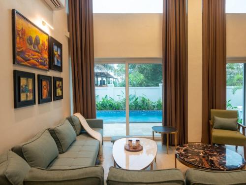 Jade 4BHK Private Pool Duplex by Le Pension Stays, Old Goa