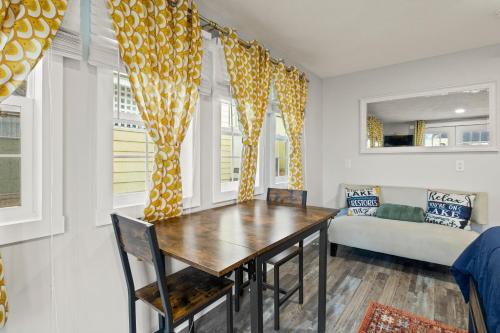 Quaint Guest House With Walkable Locale in Watkins Glen, USA