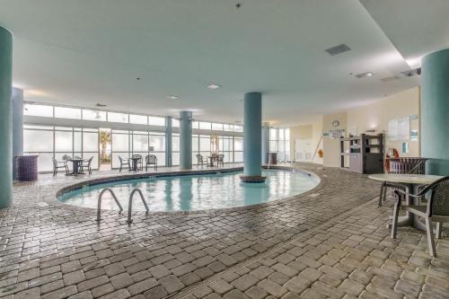 City View Unit in the heart of Myrtle - 수영장