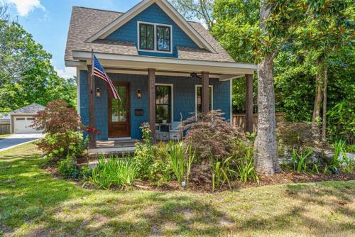 The Flat Coat Cottage Downtown SP in Southern Pines, USA