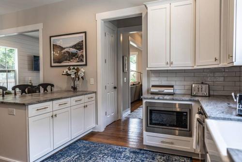 The Flat Coat Cottage Downtown SP