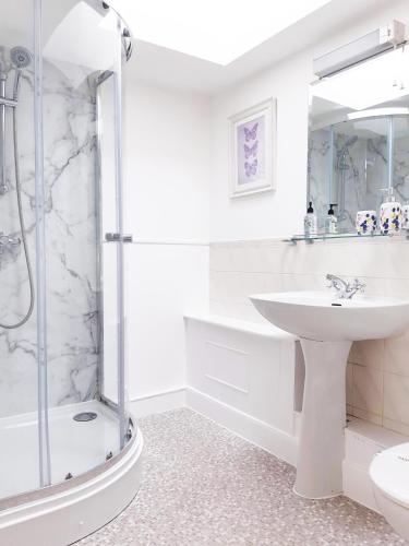 18 The Circus Apartment, Bath (photo 6)