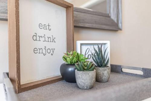 Fayetteville Home Away from Home, Pet Friendly in Fayetteville, USA