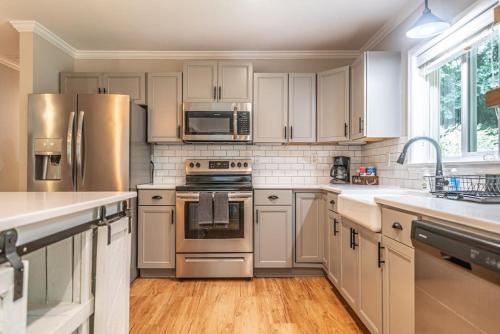 Maine Avenue- Downtown Southern Pines