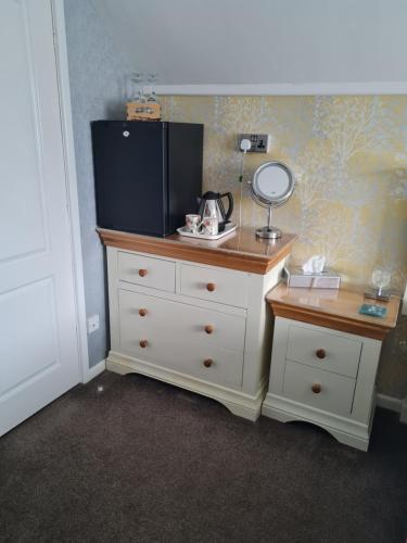 Brookside Guest House & Mini Spa - image 7