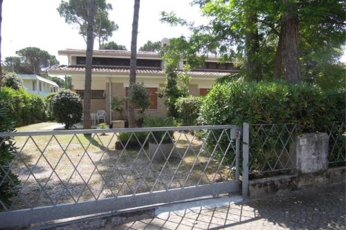  Cozy villa 250 metres from the beach, Unterkunft in Bibione
