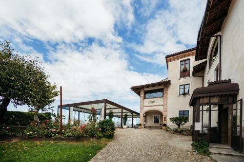 Agriturismo La Torricella - Hotel - Monforte dʼAlba