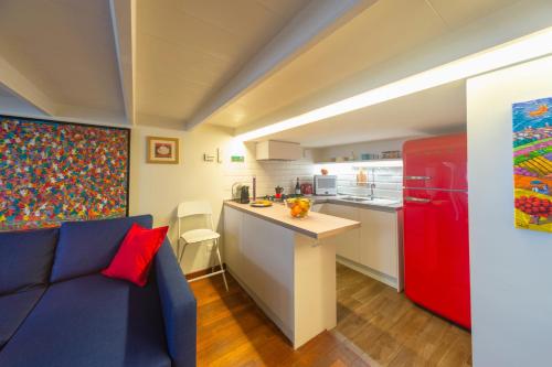 Saint Louis Penthouse, cozy little apartment next to Pantheon, Rome (photo 2)