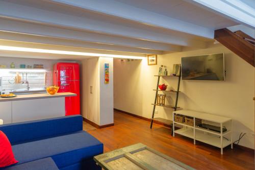 Saint Louis Penthouse, cozy little apartment next to Pantheon, Rome (photo 8)