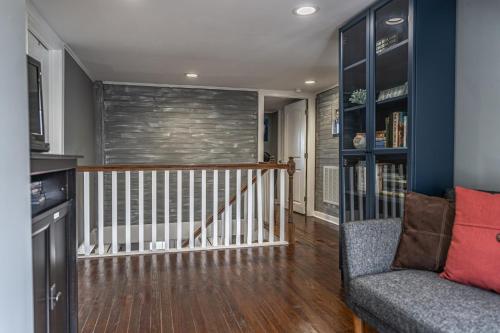 Charming Retreat- Downtown Carthage in 迦費 (NC)