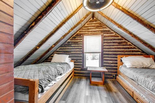 Rustic Blakeslee Cabin with Gas Grill on 2 Acres! Rustic Blakeslee Cabin with Gas Grill on 2 Acres!