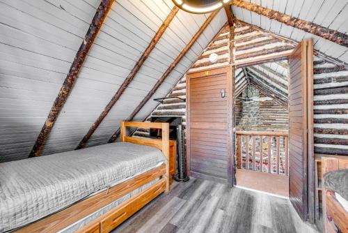 Rustic Blakeslee Cabin with Gas Grill on 2 Acres! Rustic Blakeslee Cabin with Gas Grill on 2 Acres!