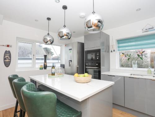 Clydfan, No 1 Trearddur Road, Trearddur (foto 9)