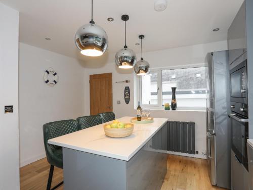 Clydfan, No 1 Trearddur Road, Trearddur (foto 10)