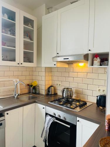 Quiet and Colorfull Flat in the Center City of Brussels, Bruksela (zdjęcie 2)