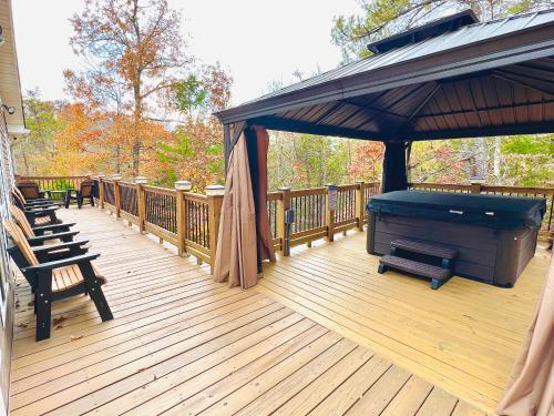 Rustic Hideaway! in Sevierville, USA