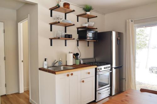 Lakepoint Cottage Resort in Barrys Bay (ON)