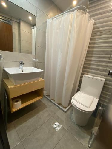 Glaros Hotel - image 14